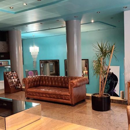 Hotel Tres Sargentos Buenos Aires Bagian luar foto