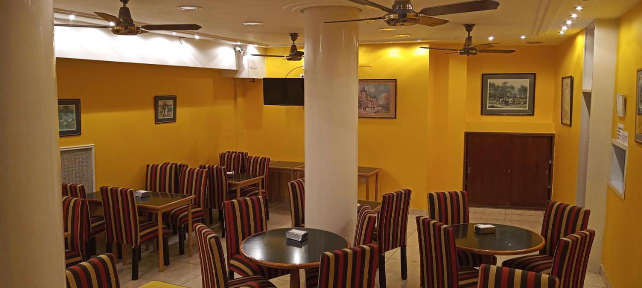Hotel Tres Sargentos Buenos Aires Bagian luar foto