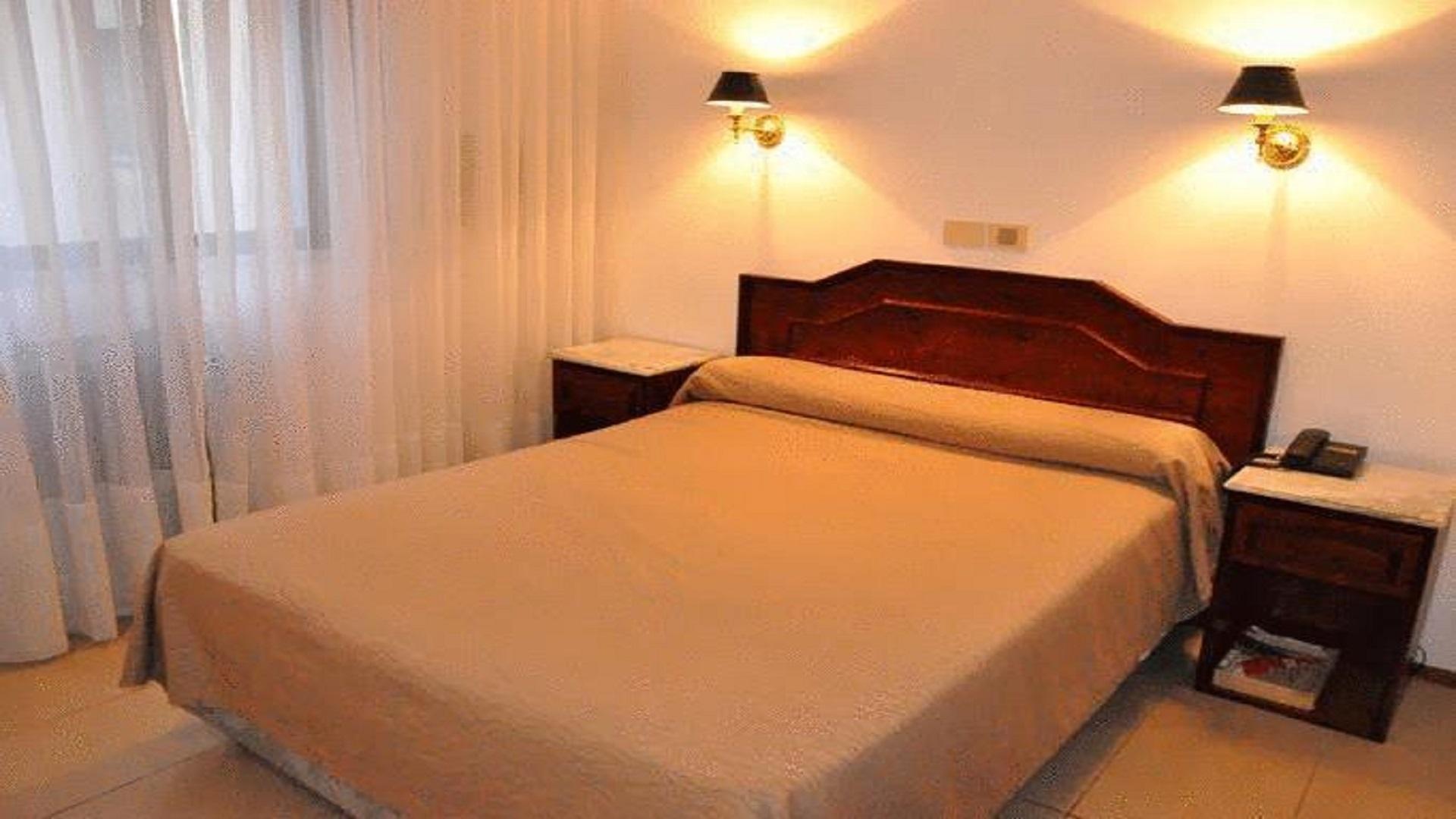 Hotel Tres Sargentos Buenos Aires Bagian luar foto