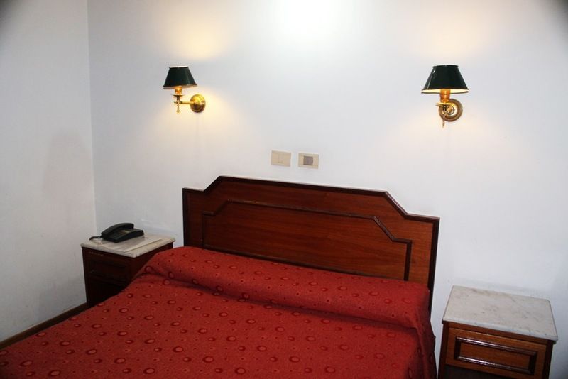 Hotel Tres Sargentos Buenos Aires Bagian luar foto
