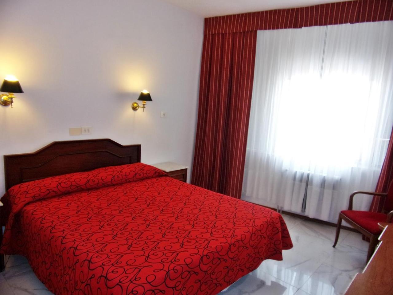 Hotel Tres Sargentos Buenos Aires Bagian luar foto